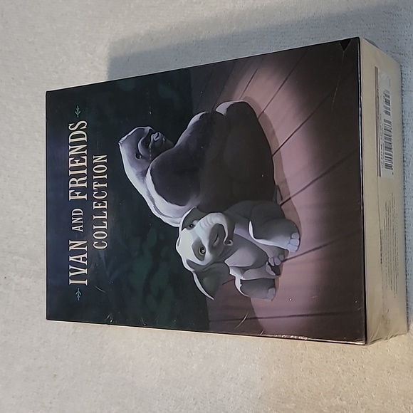 New Book Set - Picture 1 of 4
